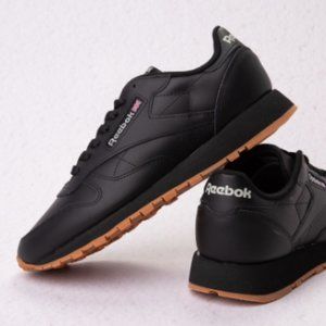 Reebok black classic leather shoes size 9